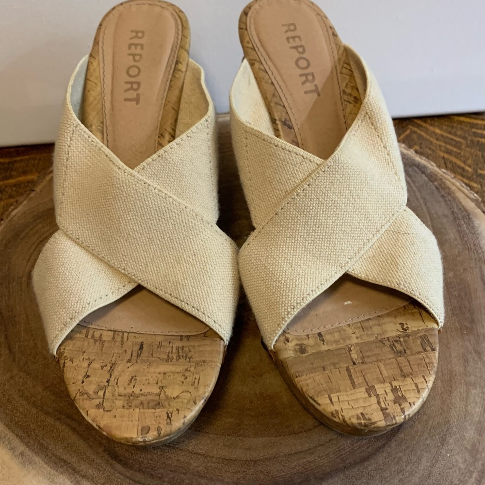 ⭐️ REPORT Wedge Sandal